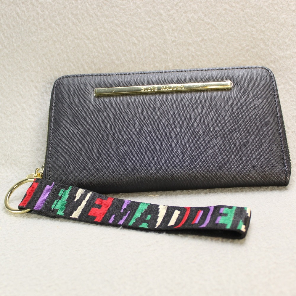 Steve Madden Wristlet Wallet Womens Black Good Zip Around Logo Strap